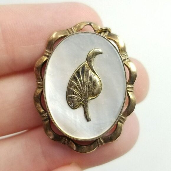 Vintage Sterling Silver Gold Filled Locket Pendant, Leaf Design, Mother of Pearl - Picture 1 of 8